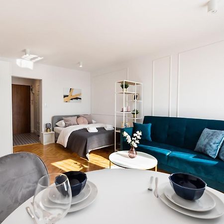 Metro Dworzec Gdanski Elegant Studio Appartement Warschau Buitenkant foto